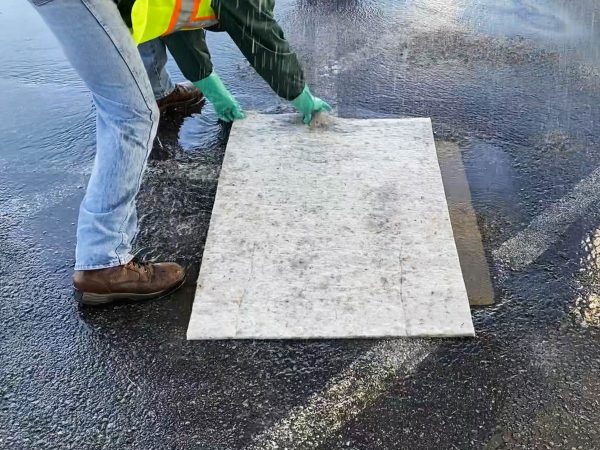 Husky Rug Oil Absorbent