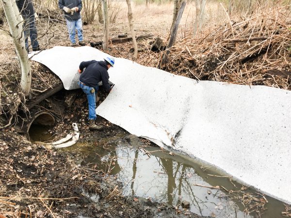 oil absorbent roll