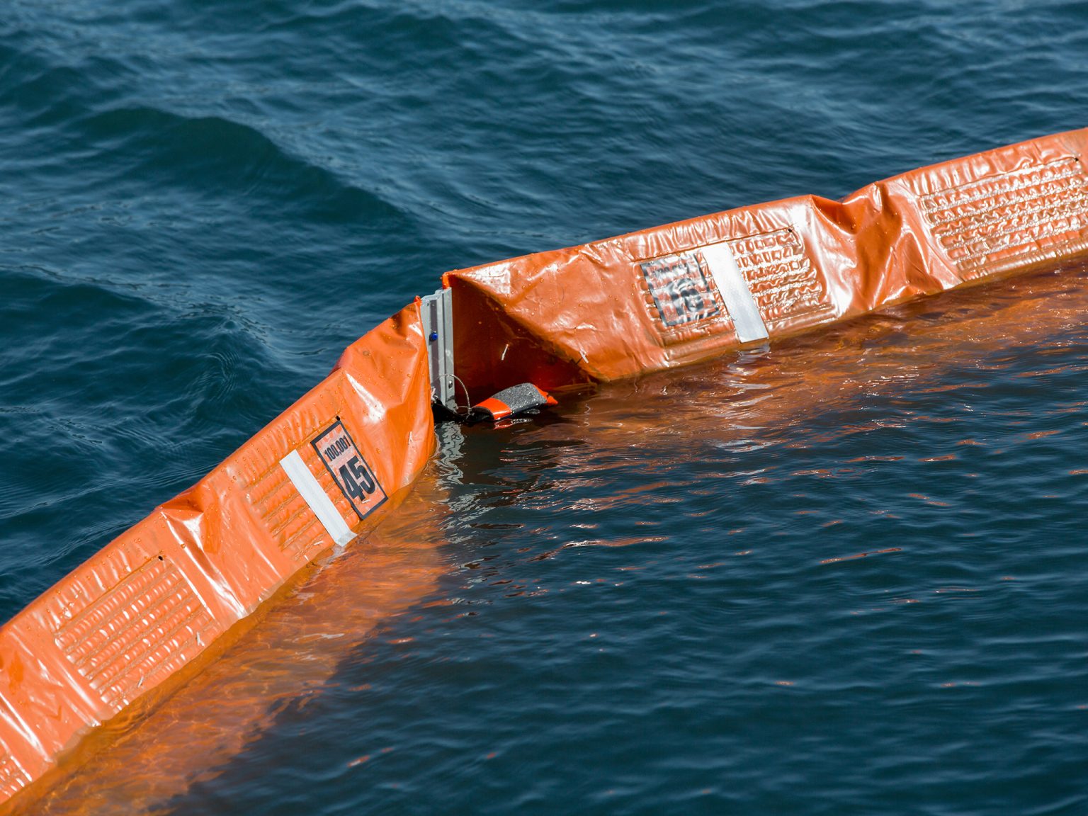 HarboInstant Boom Rapid Oil Spill Containment HAR050 HalenHardy