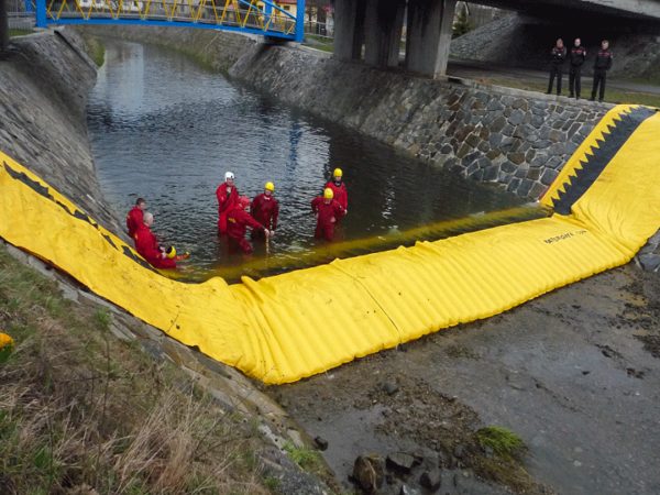 Water-Gate CofferDam - Concrete Walls