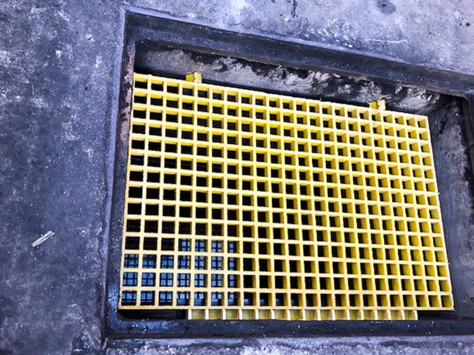 Storm Drain Insert HuskyGuard Underdrain Stormwater Filter System