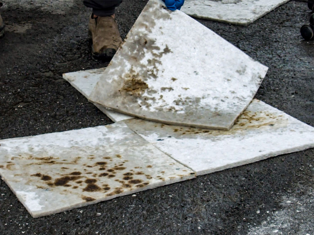 prevent bilge discharges with Spilltration Husky Absorbents